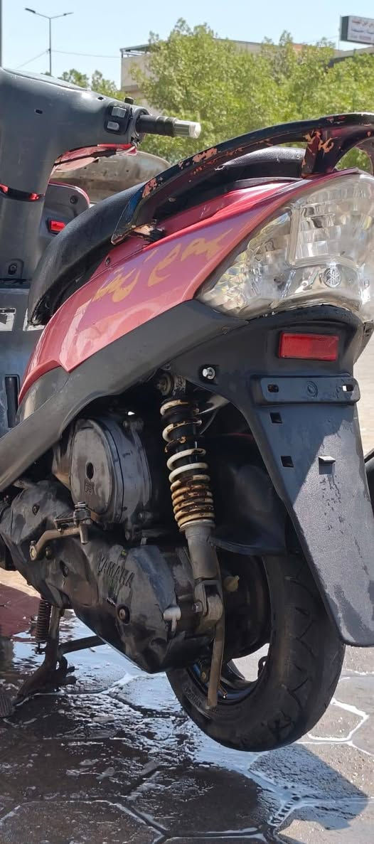 السلام عليكم ماكس منغولي للبيع دراجه نضيفه وحلوه مال حاويه سعر 500وبيها مجال مكاني نجف حي الوفاء قرب بانزين خانه اتصال ***********
