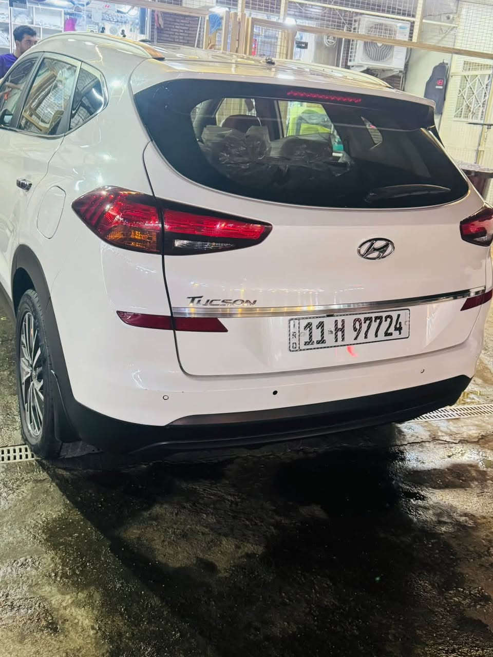Hyundai Tucson
هيونداي تـوسان2020خليجية
٩ الموقع: بغداد الكرخ
السيارة بأسمي التحويل ثاني يوم
محـرك 2000
ماشية 104 الف 
5 عدسات
• كير أوتوماتيك 
•  مواصفات/ بصمة 
• شاشة+ كامرة + حساسات
• شحن واير ليس
• اشارة ترحيب عند الاقتراب
• 3 وضعيات قيادة سمارت - نورمال - سبورت
والسيارة جاهزة بالكامل مع ملاحظات بسيطة
مكفوله من ضربه 
فقط ملاحظات بسيطه 
السعر 193

بيهة مجال بسيط 
التواصل واتس اب ***********
