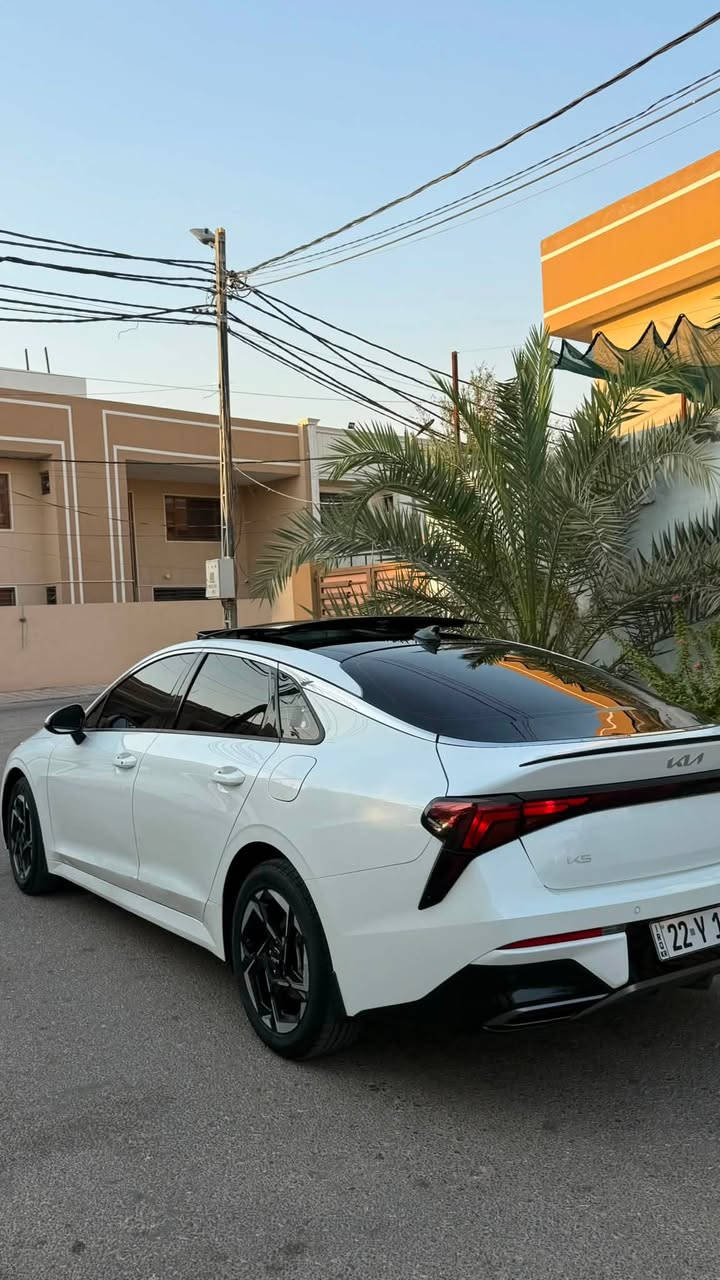 سلام عليكم K5 للبيع 2025 خليجي  مكينه 2500 فول حساس امامي خلفي كامره شاشه جبيره بنراما كشن كهرباء جلد  ماشيه 45 الف  رقم اربيل بسم شركه تريد تحويل تريد وكاله  مكفوله من صبغ واتبديل  (فقط بارد بين البابين ) ***********
السعر 203$ وبيه مجال
