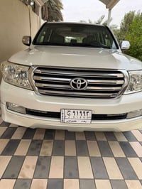 لاندكروز • ٢٠١١ • ستينية