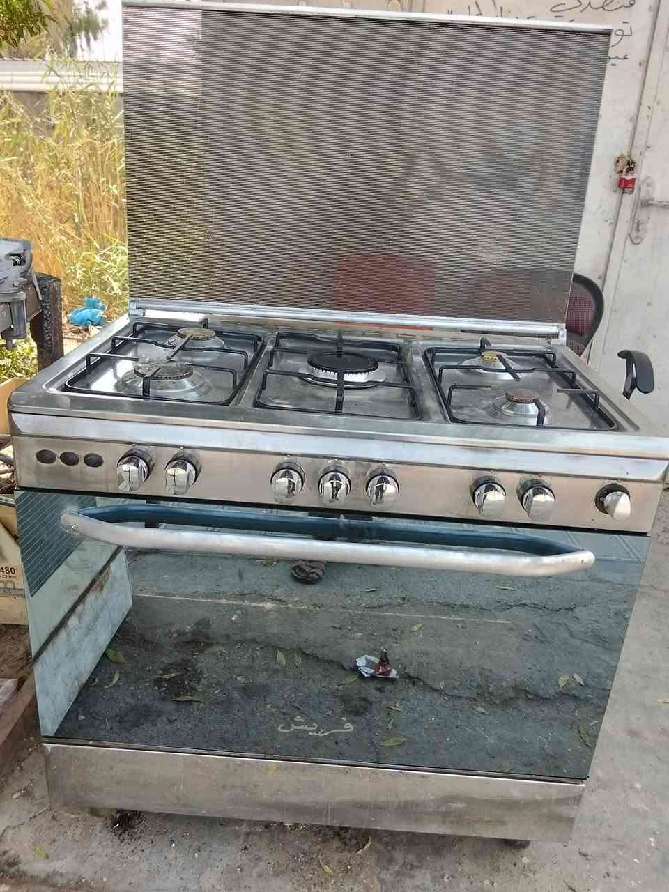 طباخ مفول ومضمون نار خضره وشغال كله فرن فوك وجوه وشرط الضمان بسعر 150 وبيه مجال بسيط اليريده يراسلني اويتصل ويدلل مكاني الاحرار خلف المستشفى ***********
