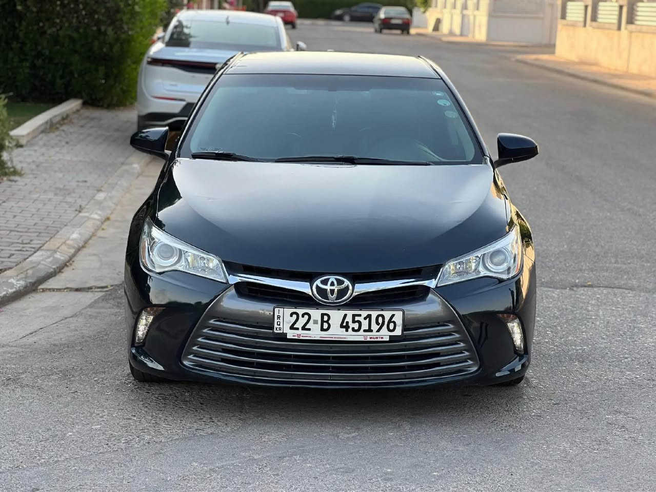 كامري XLE • ٢٠١٧ • ١٠٥ الف كم