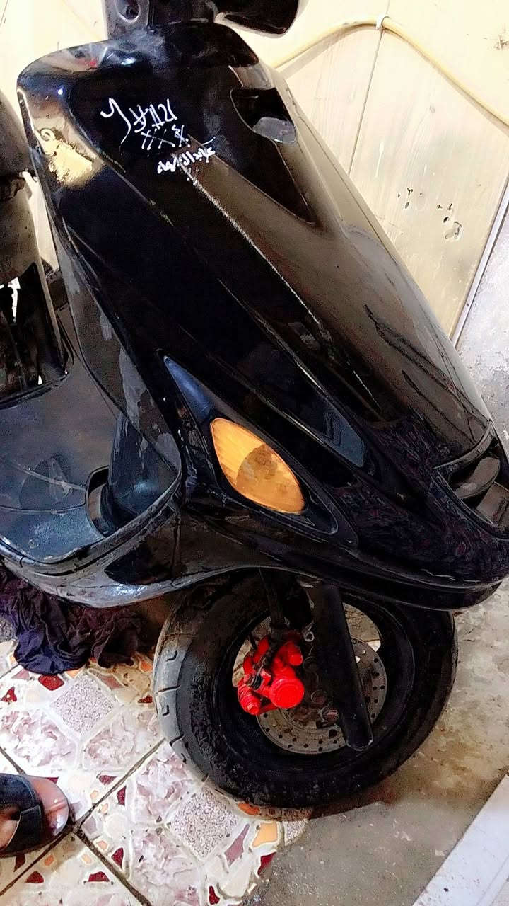 السلام عليكم فراشه فحل 140 بيع مستعجل السعر 250 وبيه مجال ببه صوت بالصالنصه محركه بي نقوصات محرك شغال كهربائيات شغاله سلف لايت اشاير سوادات ختم واحد عداد رياضي الكتروني تايرات جدد قفل جنطه شغال دبلات شغاله ابيع على هاي الوضعيه الدراجه متروكه اتريد ابيعك كوم حديد 200 قفل المكان شارع الطهمازيه قرب مول اهل الخير الاتصال او واتساب ***********
