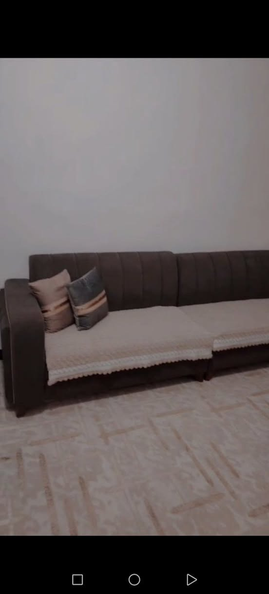 ديوان • ١٠ مقاعد • ما بيه ضرر