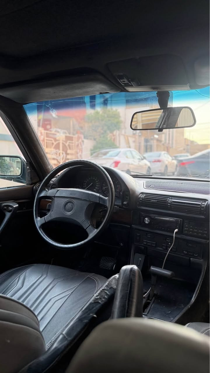 بي ام دبليو 750i اصل 
محرك وكير بطة 3000vvt شرط 
موديل 1991
سلايد 
كشن مغلف جديد 
تبريد تدفئة شرط 
دبل كومبيوتر 
رقم نينوى  
كابون بانزين
كهربائيات شغالة 
 السعر : 25
للاستفسار: *********** 
مكان السيارة موصل موصل, نينوى
