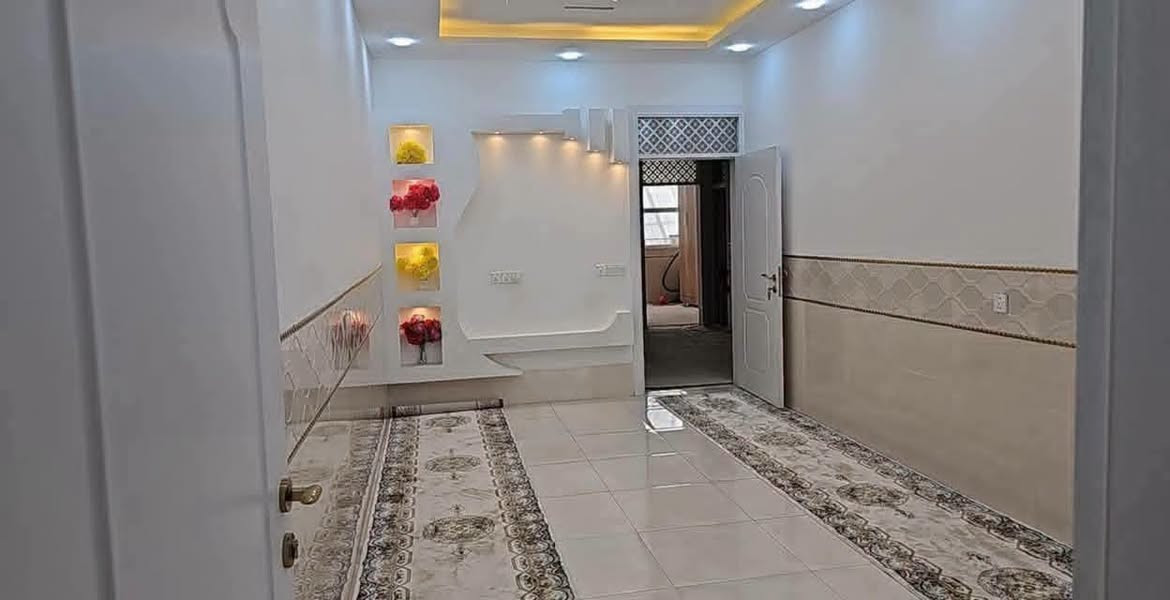 سلام علیکم

#خانووی_مۆدێرن بۆ فرۆشتن 🏘️💒 نرخ۲٥٥گەڵاو معملە
تایبەت دروست کراوە بازاڕی نیە
ناونیشان 📍کەلار _ ناحیەی ڕزگاری (سموود) 

◼️ گەڕەکی ئاوباریک_ پشت  مەدرەسەی. زرنگ 🏙️  
◼️ ڕووبەری6 بە 20 = 120 مەترە 📏📐 
◼️ ڕێگەپێدانە بەمەرجی وەکالە عامە 🌆   
◼️نزیک هەر دوو مەرەسەی سەرەتایی و ئامادەیییە

🟠 مواسەفاتەکانی پێکهاتوون لە 🔻

( کامل ژوورەکانی مغریبییە _ کامل ژوورەکانی دەکتی مەرکەزی بۆ کراوە ✅دەرگاو پەنجەرەی ڕانیەی بۆ کراوە )

🔴 ژوورەکانی ئەم خانووانە پێکهاتوون لە 

🔶 میوان 🪑🚪
🔶 مطبخ 
🔶 مساعد مطبخ 🍽️🫖
🔶 هۆڵێک 🖼️
🔶 دوو ژووری نوستن 🛋️🛏️
🔶 ڕۆشنایی 🪟
🔶 مشتەمەلات 🛁🚿

‎بۆ زانینی نرخ 💵 تەنها خاڵێک لەکۆمێنت دانێ ا

- ***********
.***********
