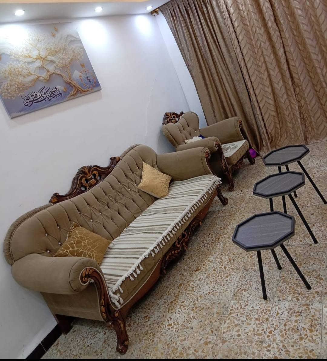 السلام عليكم شباب هذا تخوم عشر مقاعد زان تركي نظافه جدا نظيف مكانه الزعفرانيه الاربع شوارععارضه 650 وبي مجال هذا رقمي ***********
