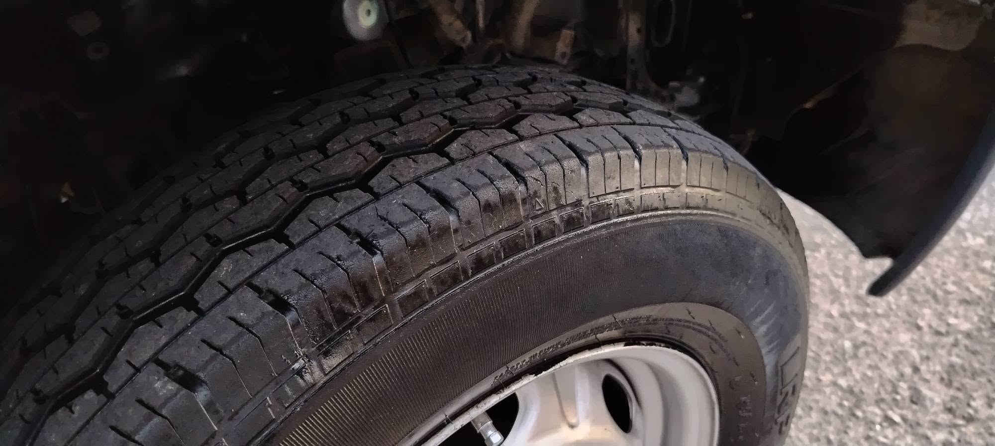 بەناوی خوایگەورە نیسان بۆفرۆشتن مۆدێل 2007یابانی ناوسور بێبۆیاخ بێلێدران بێکرانەوە سێپەڵە کارتی هەیە پێشوشانوسەخفی لۆکلۆکە چوار تایەی تایە چەمچەوناوبۆدی سەنەوی هەتا 2026ژینگەی دراوە بەناوی خۆمانەوەیە بەشەرتی گێڕومەکینەوئەکسل بەشەرتی تەحویلوخرامەوبەناوکردنووەکالەت ***********لەسلێیمانیم شربازهير, السليمانية
