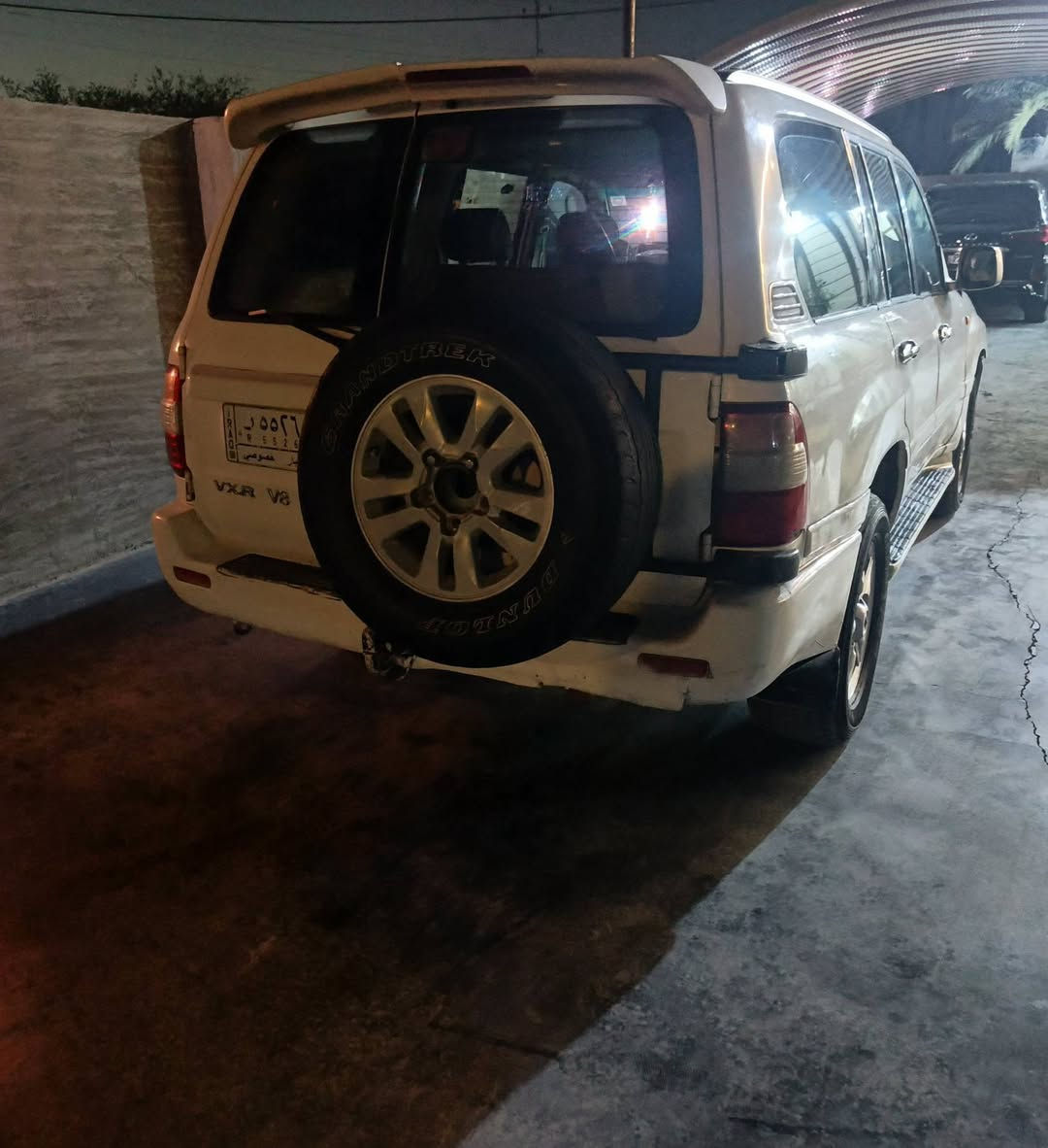 لاندكروز vxr  محرك 8 كير اوتو دبل تانكي سياره بيها تكحيلات صبغ ابيع حزام سياره تخم تاير كير محرك جير رقم انبار السنوية لل 28 السعر 115 وبيها مجال *********** الانبار الكرمة
