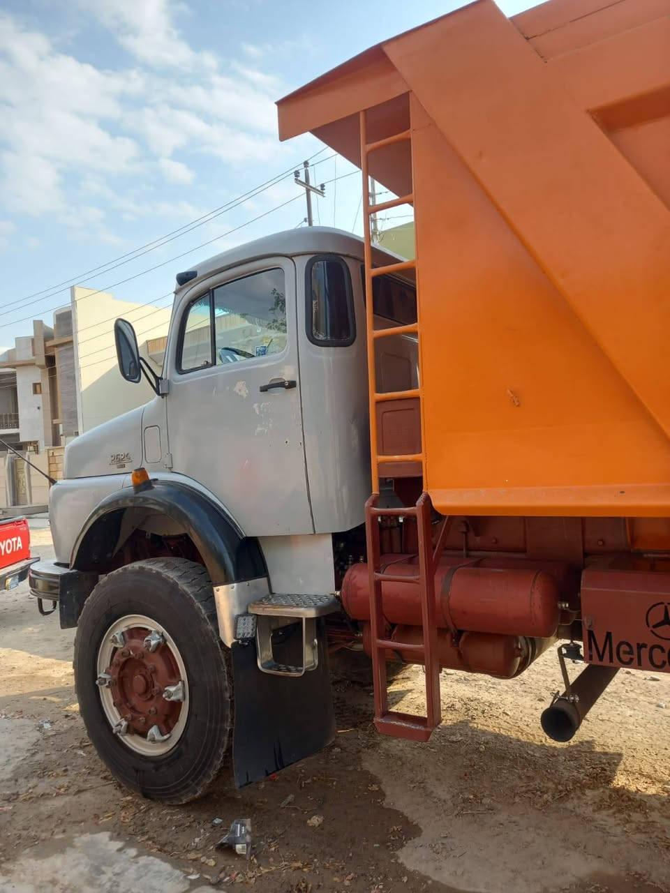 للبيع اقچم  موديل 82  وضع شركة  تحويل مباشر 
الموبايل ***********
الموشراي لا يتصل
