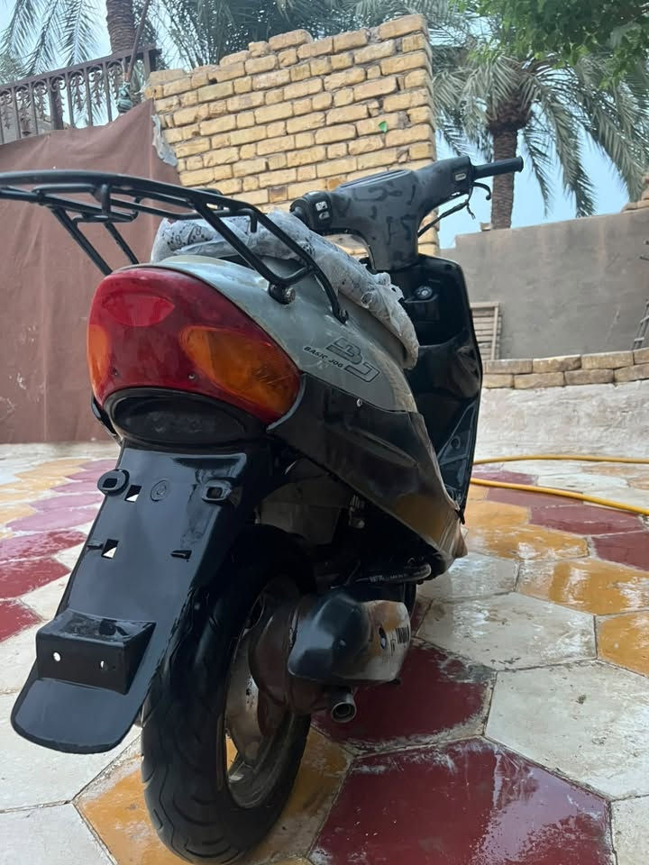 دراجه بيجي للبيع
المحرك مفتوح مره وحده 

محرك صوته ناعم 

بلاديه ع حطتها 

كهربائيات كلها شغاله 

شارات يمين فقط اليسار عوزها كلوب فقط 

السعر ٢٠٠ قفل مابيها ٢٥٠ دينار 

المراسله واتساب *********** 

ملاحظه 

الدراجه كلها بلاديه ع حطتها مابيها شي متغير
