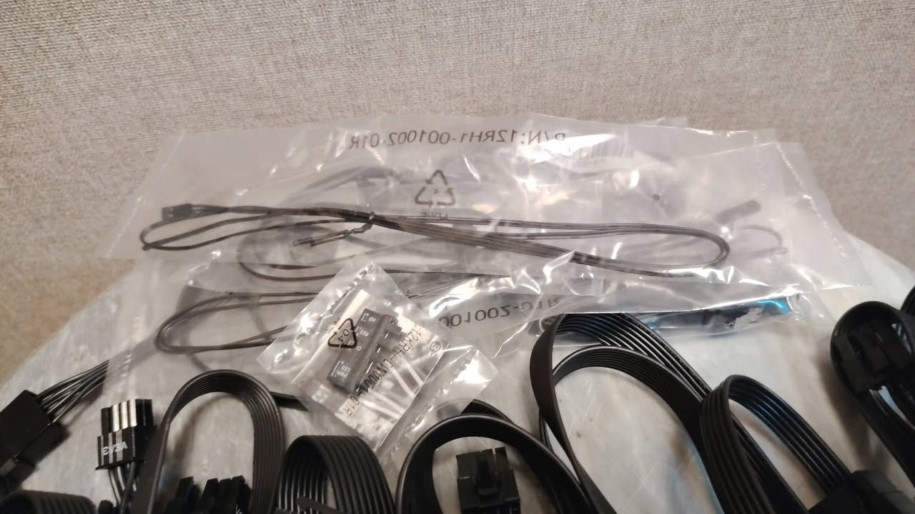 ​🔌 للبيع: كيبلات أصلية منفصلة (EVGA Power Supply & AORUS Ultra)
لأصحاب الـ PC والتجميعات، متوفرة كيبلات أصلية ومكفولة (جديدة / ممتازة) بالقطعة:
​كيبلات باور سبلاي EVGA أصلية (VGA / CPU / SATA): 10,000 دينار للكيبل الواحد.
​كيبل المين بورد (EVGA 24-Pin): 15,000 دينار.
​كيبلات وملحقات مذر بورد AORUS Ultra (SATA / RGB): 5,000 دينار للقطعة.
​ملاحظة: الكيبلات أصلية 100% ومضمونة للتوصيل الآمن مع الباور والمذر بورد.
📍 الموقع: بغداد - حي الجهاد
📞 للتواصل والطلب: ***********
