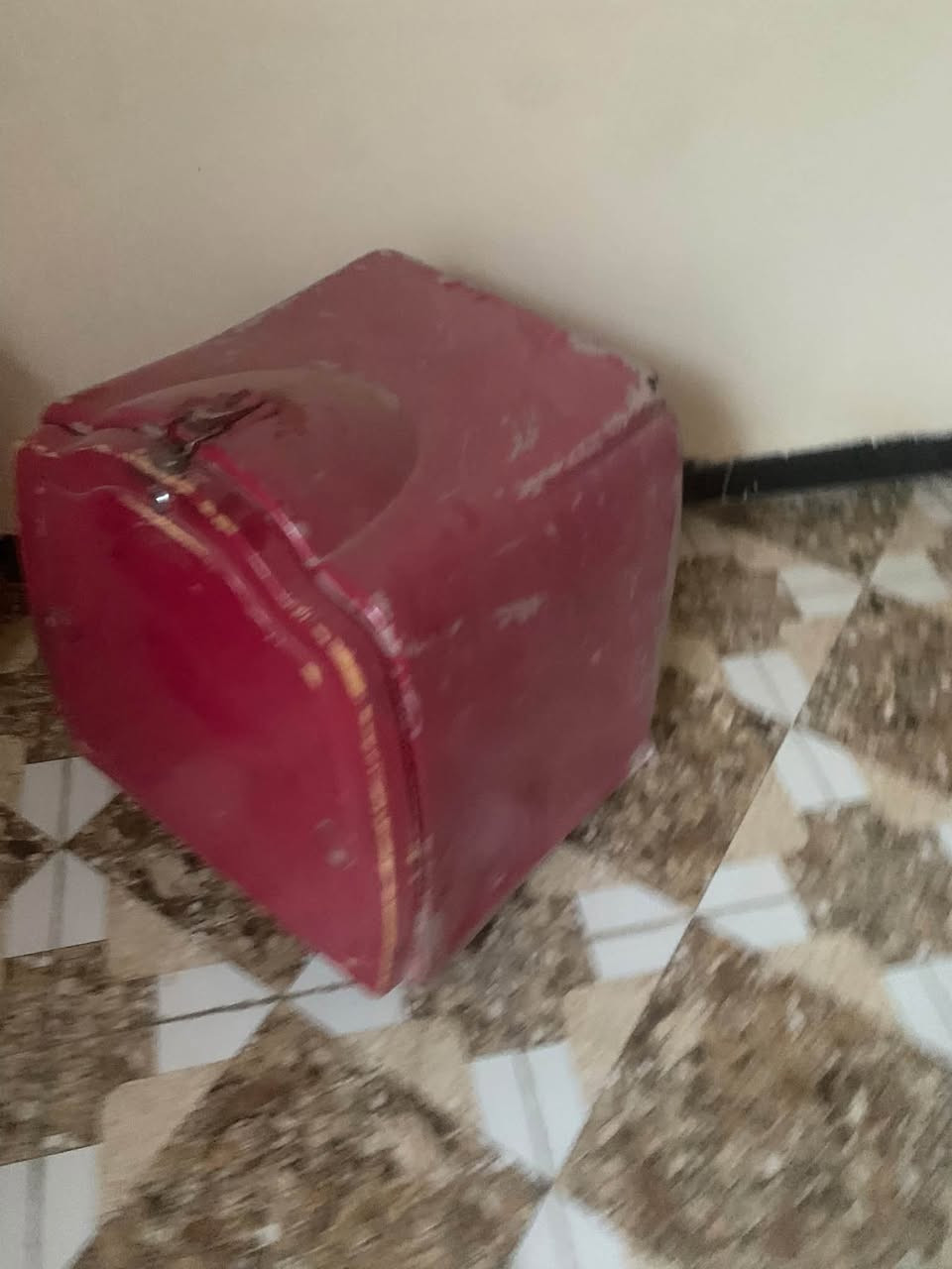 🔟 ألف فقط بزروف مثل ما اموضح ***********
