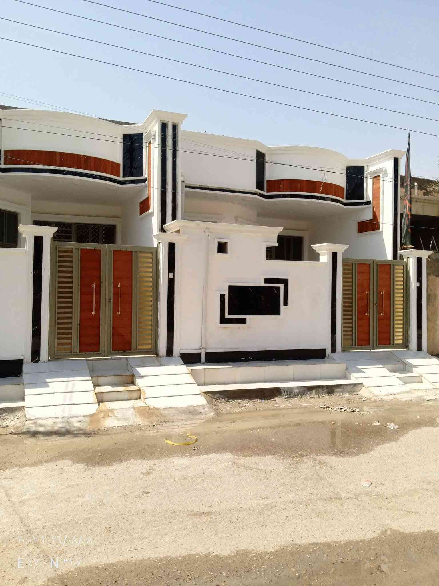 دار للبيع • ١٢٠م • العماره ابو رمانه