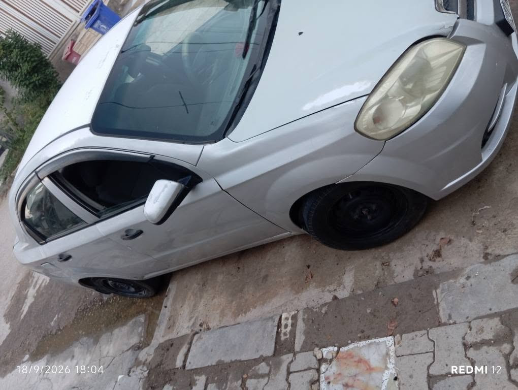 افيو 7 خليجي محرك مفتوح سيارة جاهزة كير مكينة حدادية رقم دولي مداور ثاني يوم مكفولة من ضربة بيها جراد بسيط السعر 50 وبيه مجال 
كوفة ناحية العباسيه *********** النجف, العراق

نص مكتوب في الصور:
- 18/9/2026 18:03 REDMI 12
- 18/9/2026 18:04 REDMI 12
- 18/9/2026 18:05
- REDMI 12
- 18/9/2026 18:05 REDMI 12