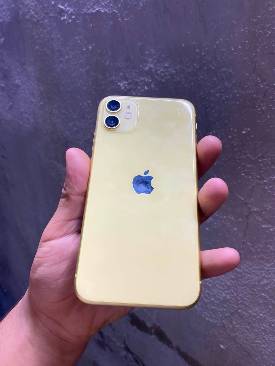 للبيع
ايفون 11كامرتين مامفتوح بلادي كله 

جهاز لون ليموني 🍋 مميز 

كدامك ناشر صوره الحاسبه بدون اي مشكله 

ذاكره 128 بطاريه 67بشرط بدون صرف شحن 

بشرط ابد مايصرف شحن الجهاز 

كامرات دمعه جهاز مايعبر هوه وتر يعني مامفتوح 

حيل نضيف شاصي كله جديد بدون اي شخط 

تلفون حيل حيل نضيف صوت سماعات السيمكارت

كامرات كله كله بشرط وشرط حاسبه هم جهاز حيل حلو مال بيت ونضيف 

والسعر 250الف وبي مجال 

العنوان كركوك 

***********
