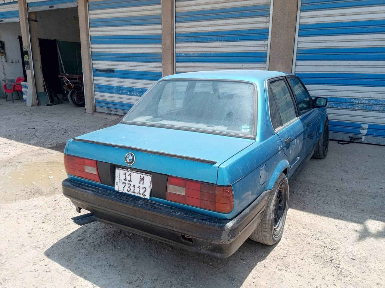 بي ام زعرة موديل 1989رقم بغداد بسمي تبريد شغال سيارة جاهزة بيهة بس هاي الطخة وباتري تعبان مكان السيارة بغداد السعر 45 وبيهة مجال ***********
