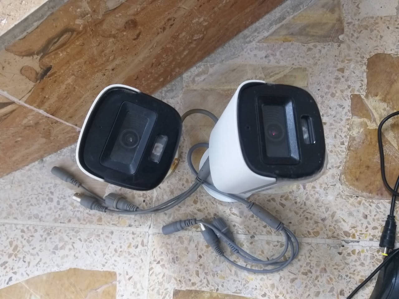 هيك فيجن • DVR بدون هارد • كاميرتين فول HD
