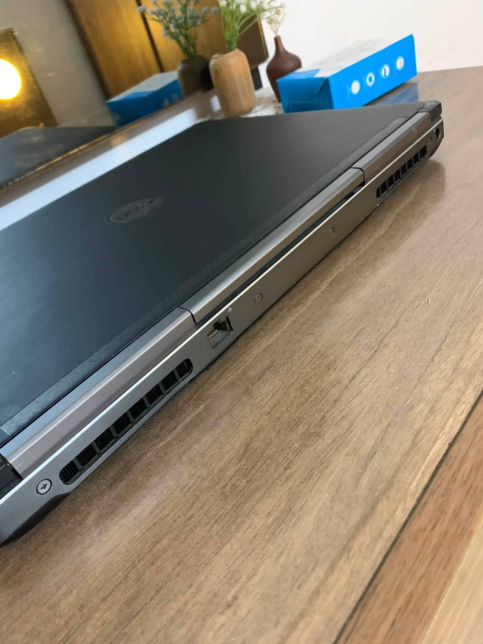 🔥Dell pricishon 7510 نسخة الشاشه اللمس 🔥
.
💯الجهاز بمعالج HQ وكارت خارجي يفيد رجال الاعمال والمهندسين واصحاب المونتاج والالعاب 💯
.
معالج i7 من الجيل السادس HQ بتردد 2.70
برام 16 قابل للتطوير الى 64
وهارد 512 ssd قابل للتطوير سريع وممتاز
وكارت شاشه داخلي بسعة 8
والخارجي M2000M بسعة 4 كيكا
مع الشير يصبح 12
كيبورد ضوئي
شاشه لمس 10 اصابع
بطاريه جيده جداً مثل الورد
نضافه97%
حجم15.6
مع ماوس هديه والمحوله كذلك 
.
السعر375 بي مجال بسيط للشراي 
سكني بغداد الدوره
💐***********💐
.
ملاحضه التج ماوس شغال لكن الكلك الايسر يعلك سعره15 الف
.
رجاء اللي ميعرف قيمة الجهاز لتبخس بالسعر وربي يحفضكم 
.
تم تجربة الاوتوكاد
Gtav
فورتنايت
نضام كالي لينكس
فالورانت
فيفا 
بلاك اوبس
شغالات بأداء جيد جداً بفضل مواصفات الجهاز
