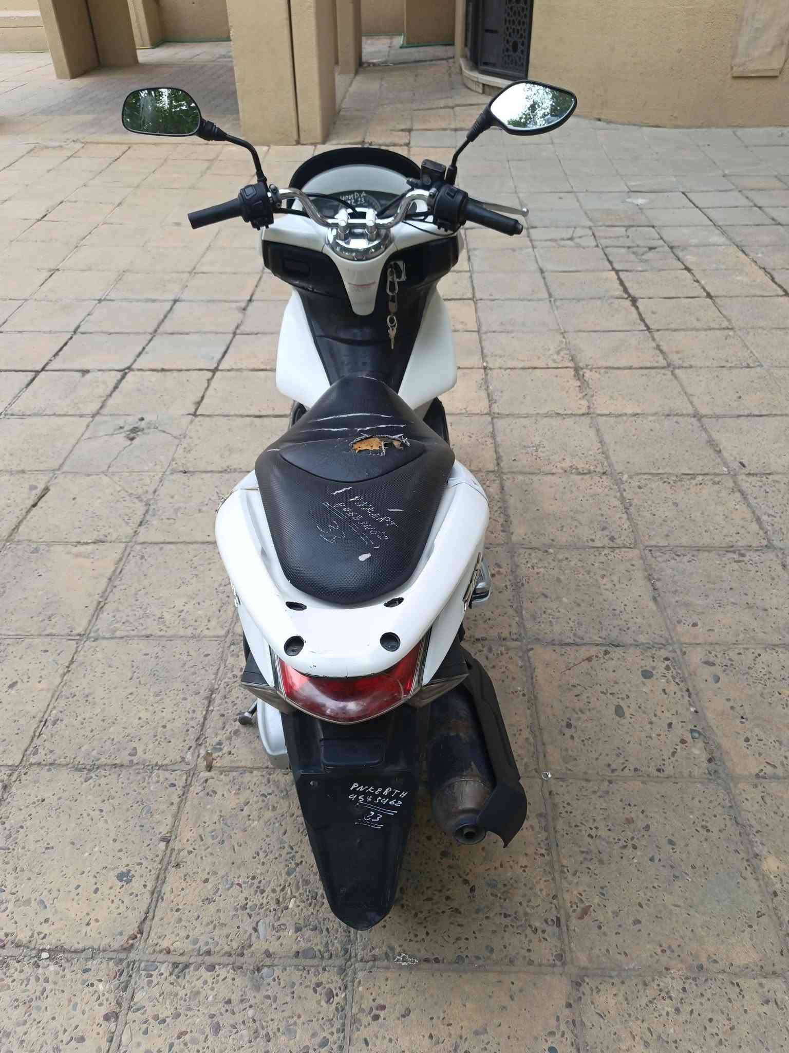 PCX • جيل اول • ١٥٠