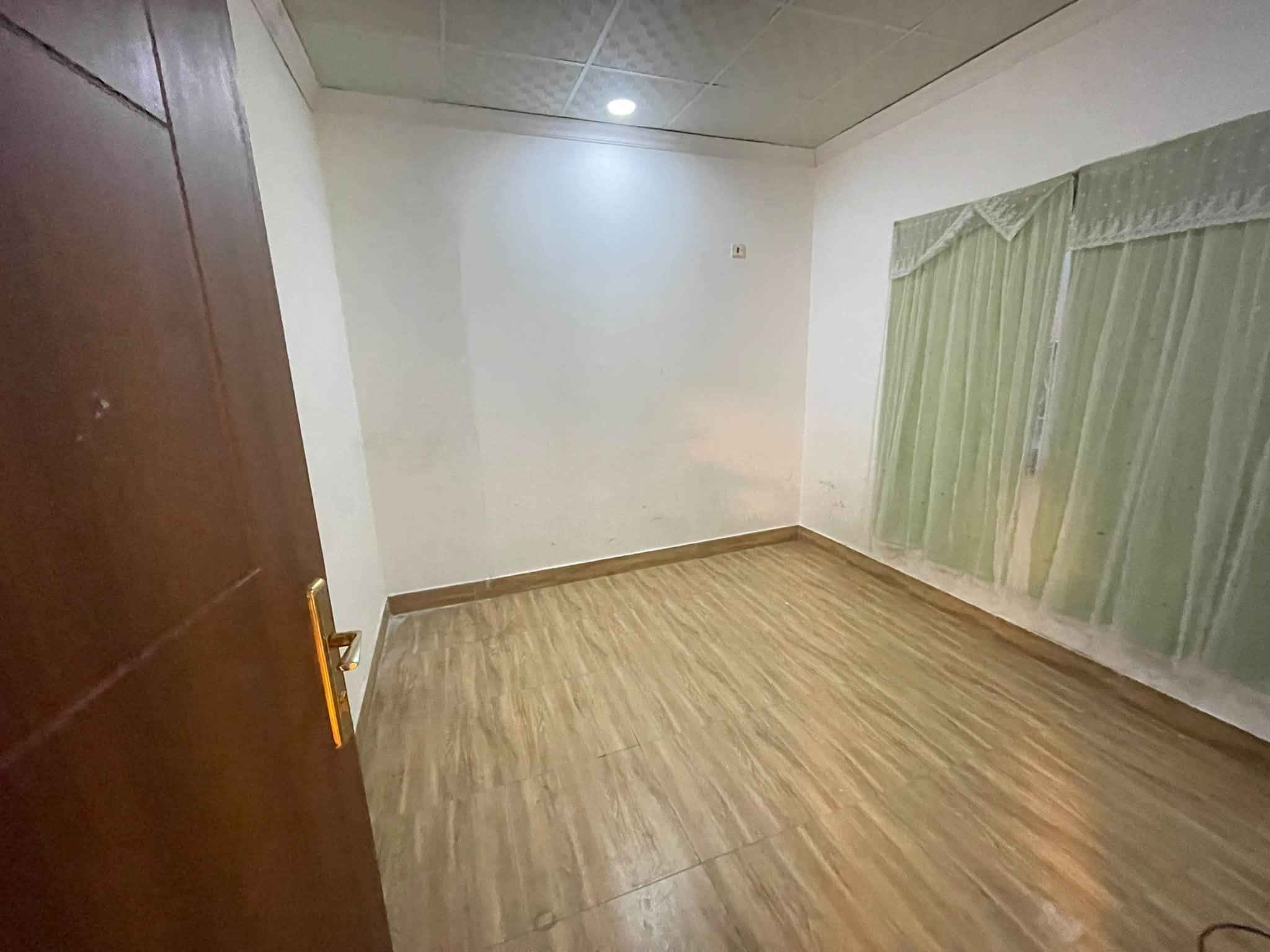 🏠 شقة للبيع في مجمع الزهور السكني – بغداد / سريع محمد القاسم
🏢 عمارة D7  شقة 27
📐 المساحة: 80 متر
💸 واصل قسط سبع سنوات (٨٧ قسط)
       سعر البيع: 45 مليون 
📞 للاتصال:
*********** / اتصال + واتساب

نص مكتوب في الصور:
- PRODUCED BY AN AUTODESK EDUCATIONAL PRODUCT Appartment Type "D" 110 Balcony 390 Dining Livingroom 545 110 Hall 176 200 Bath Master Bedroom 295 365 Bedroom 295 320 Balcony 210 40 97 183 170 410 kitchen 260 250 130 120 Entrance 60 80 PRODUCED BY AN AUTODESK EDUCATIONAL PRODUCT After Modification