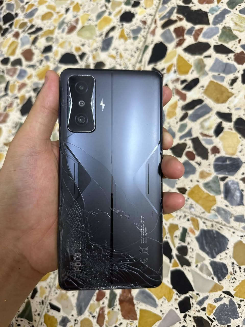 السلام عليكم جهاز بوكو f4gtمواصفات عاليه بوبجي 120فرم مناوبي شفتات العاب جهاز فقط ضهره مفطططر اي شي بعد مابي تجي وتفحص وين ميعجبك جهاز عالمي فلاك شب مواصفات عاليه سعر200بي مجال بسيط مكاني بغداد واكو توصيل ***********
