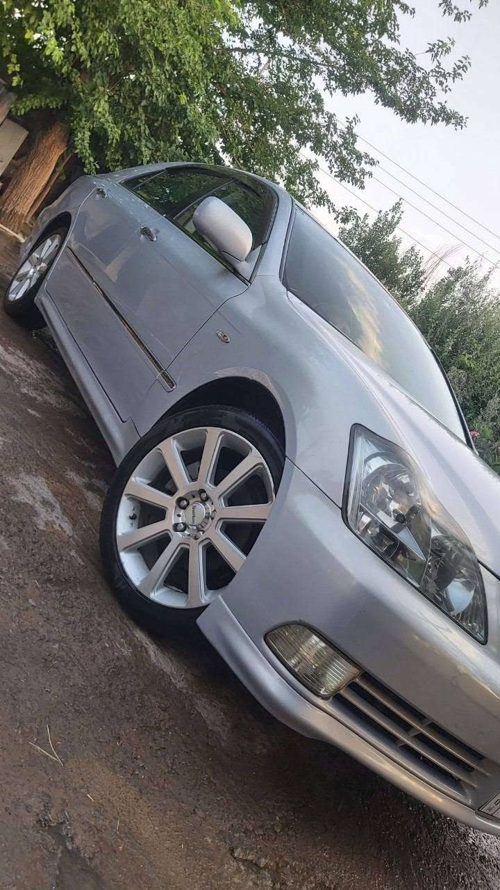 شاهینەی مووس 2005 
بیلاد سپۆڕت
گێڕ و مەکینە بچوک 180 بێ مەسرەف 
ناو کرێمی 
کوشن کارەبا ئاوێنە ئۆتۆ 
لایتی ناوچەی کوێر AFS
3دوگمە گێڕ لید 
جام کارەبا و و ئۆتۆ 
برێک و گەرمی و ساردی بەستراوە هەموو کونەکانی گیراوە تازە ڕۆن و هایدرۆلیکی گۆڕدراوە تایەی تازەیە ویلی شوختی نیە سەیارەکە دەست خۆمانەو بەعام شوخت و شتی نیە زۆر پاک ماوەتەوە بەشەرتی گێڕ و مەکینە و هەزار فیتەر سەقفی شوشەیە و داشبڵی جوانە 
سەیارەکە کۆدی هەیە و بەناوی خۆمانە
نرخی 62 وەرەقەیە سەیارەکە جایزە شایەنی زیاتریشە

ژمارە تەلەفوون   
87 23 108 *********** 0750 
ئەدمین❤

نص مكتوب في الصور:
- بۆ فرۆشتن
- مۆدێل: ٢٠٠٥
- گێر: ئۆتۆماتیک
- بزوێنەر: ٦ پستۆن
- کیلۆمەتر: ١٨٠،٠٠٠ کم
- مەکینە و گێر بە شەرت، زۆر پاکە
- بۆ زانیاری زیاتر پەیوەندی بکه به: ***********