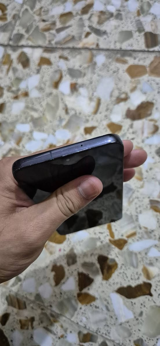📱 للبيع Samsung Galaxy S23 Plus
🔹 النسخة: أمريكي
🔹 الذاكرة: 256GB

🔹 الحالة: نظافته مثل ماموجود بالصور

💰 السعر: 475 ألف دينار وقابل للتفاوض 
بدون ملحقات بدون ملحقات فقط جهاز

📍 العنوان: بابل/ قضاء الهاشميه 
📞 رقم الهاتف: ***********
