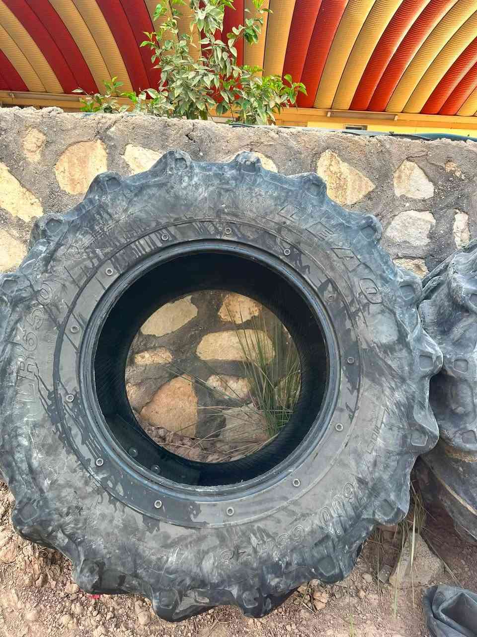 السلام عليكم
زوج تايرات حجم600/65R28 نضيفات نص عمر السعر 550 المكان بابل مشروع المسيب  للستفسار ***********
