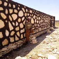 بناء حجر • واتساب