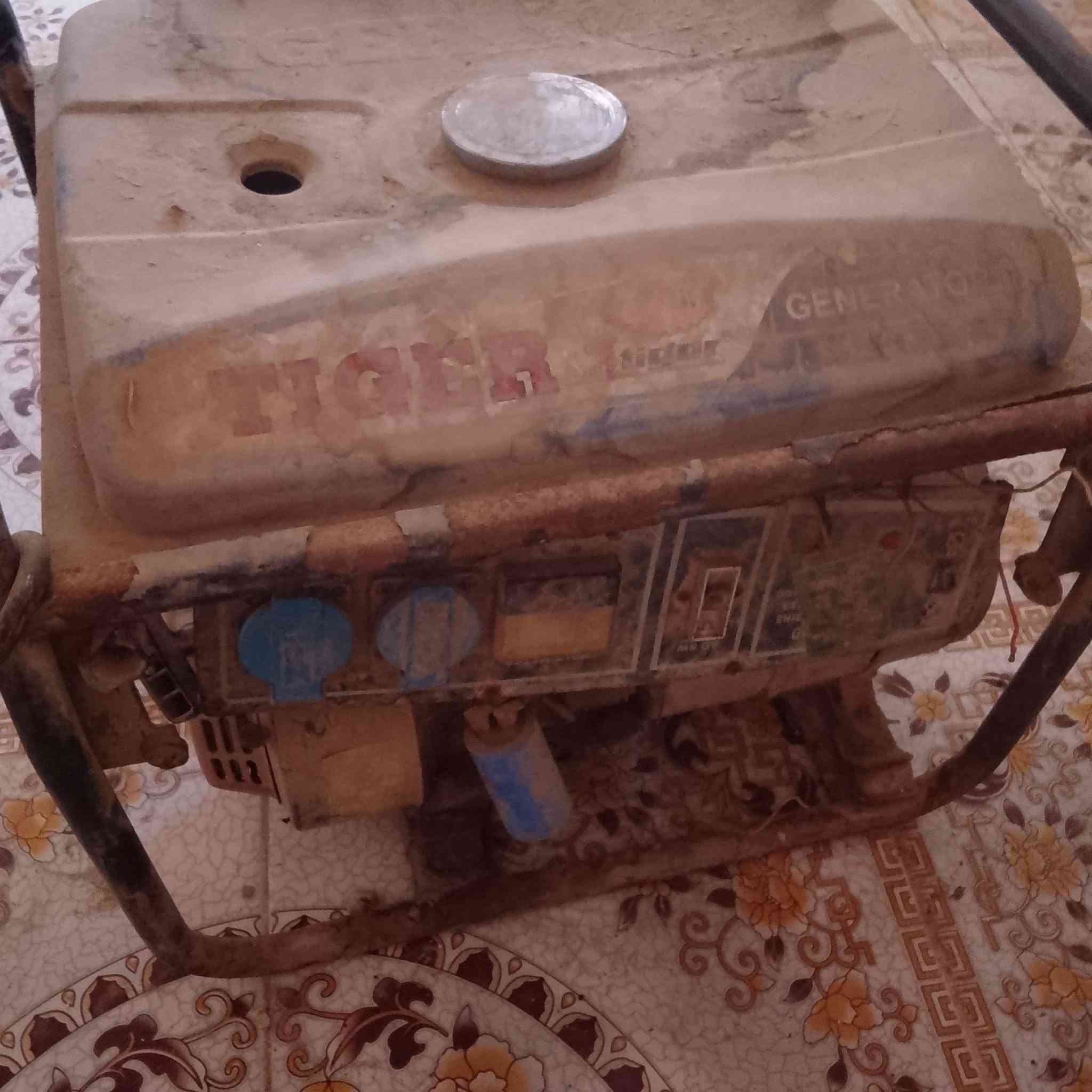 غساله نضيفه شغاله وجبيره بس نشاف مايشتغل شركه توشيبا اصليه

مولد شغاله عوزها ترتيب اثنينهن 100 اتصال ***********

