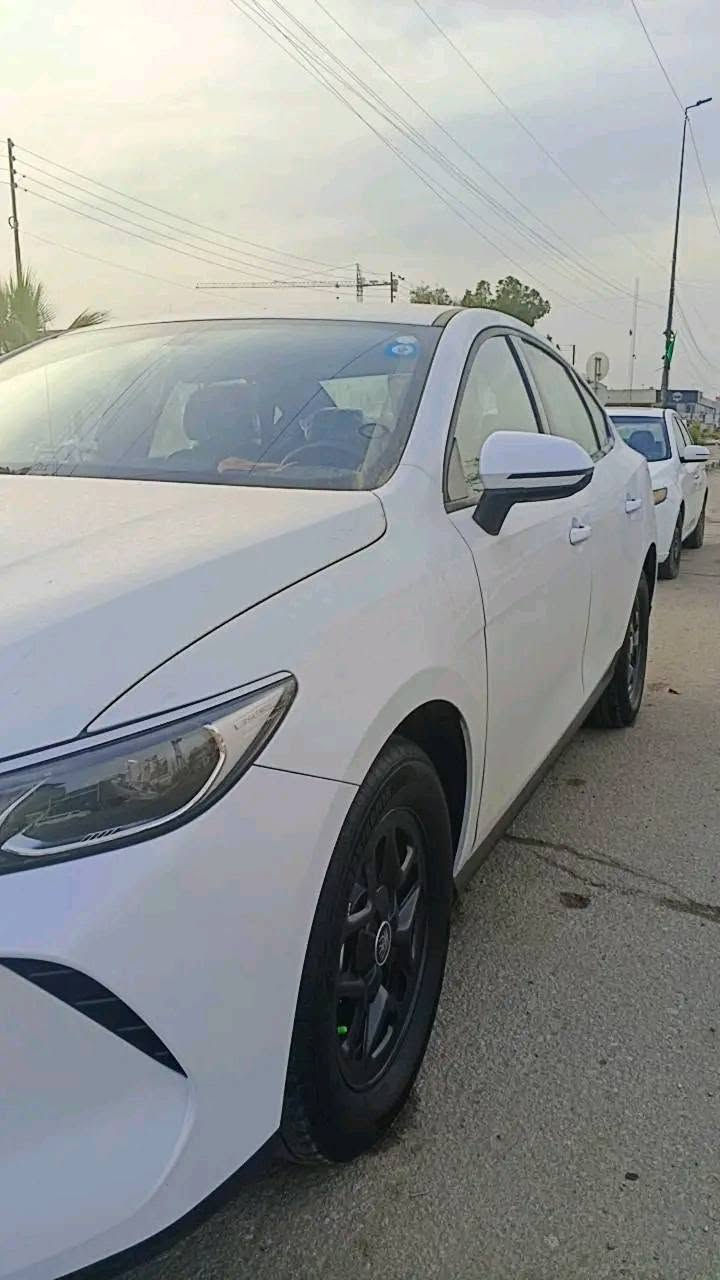 من رخصت مدير الكروب المحترم السلام عليكم بي واي دي كن بلاص ٢٠٢٥ السياره جديده مكفوله كفاله عامه   داخل زيتوني كل غراضهه موجوده حتى الكارت  الاتصال*********** مكان بغداد
