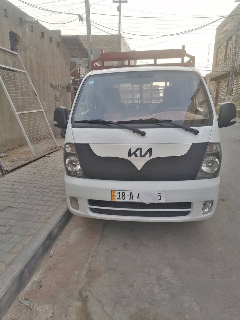 السلام عليكم كيا موديل  2018 كفاله من ضربه وتبديل شاصي كفاله مكينه وكير 2700 حداديه خلفي امامي جديده كهرباىيه فول شغال تخم تاير تحويل موباشر سنوي غايه 2030 السعر 118 العنوان نجف *********** فقط بيها نص باب صبغ
