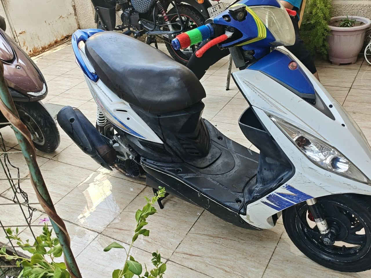 دراجه كامكو أم العصافير مزود مزاد صلاصه دبلات رياضي كلاجات رياضي صره دهن رياضي دراجه كلشي كامل بيها من كهرابائات من كلشي كامله بس ملاحظه بيها نقاط دهن بس مو تبخیر مو تبخیر بيها وأشر فقط ما راخي تنكط دهن قطره قطرتين

بل زاید

السعر أو الاستفسار 425 بيها مجال

*********** الكاضمية بغداد. بيها اوراق كمرك كامل

