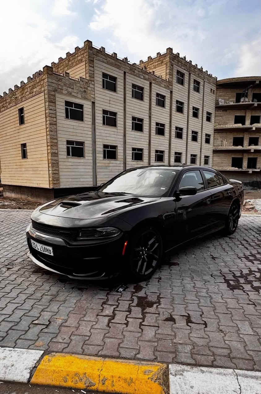 السلام عليكم
جارجر GT 2023  , وارد امريكي

الاصدار الأخير  

العداد.  : 30 الف كيلو. 

المحرك : V6.  3.6L

رقم حره بغداد الجديد 

الحادث / تبديل جاملغ امامي ايسر اصلي شركة نفس اللون 

،  والبنيد تجاري مصبوغ ، ايرباك راجع سستم شركة 

المواصفات :

*رادار امامي و جانبي و حساسات خلفيه

* جناح خلفي اسود

* ويل قياس 20 

* نقطة عمياء

*نضام spoort

* مصابيح أمامية زنون

* كشافات الضباب زنون

* المصابيح الأمامية مع LED

* حساسات خلفية

* شاشه كبيرة 

* المقاعد الأمامية كهربائية

* مقاعد أمامية تبريد وتدفئة

* تشغيل عن بعد

* محدد سرعة

* تلفون بلوتوث

* كاميرا خلفية

* دخول ذكي (بصمة)

السعر / 235 وبيها مجال قليل 

للاستفسار - واتساب  / ***********

مكان السياره واسط / الكوت
