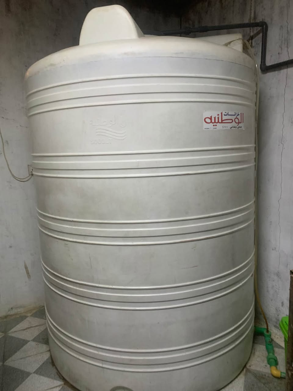 محطة مياه للبيع الكبر مترتين +تانكي5000مفلتر +تانكي10الف لتر +رافعه كهرباء +غراض المحطة كامله ماكو اي نقص  العنوان الرمادي 5كيلو قرب ماركت ابراهيم العسافي بداية نزلة الشراع السعر خاص الي يحب يتواصل معي رقمي *********** وكل الهلا بيكم اخوتي
