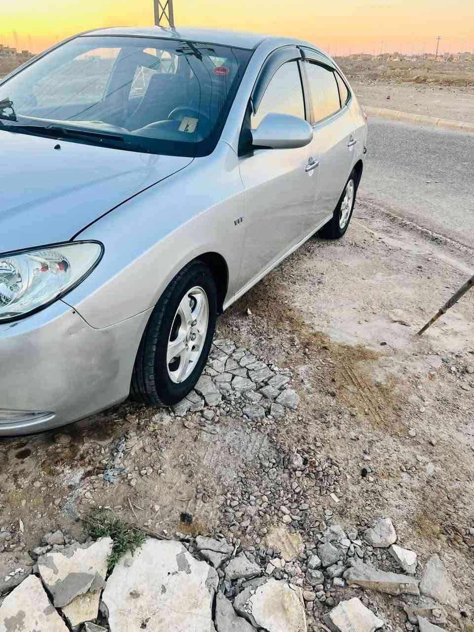 سلام عليكم سياره النتره ادوات متومه موديل ١١  جاهزه حاديه تخم تاير تبريد ثلج مكان سياره ميسان السعر ٣٧ وبيه مجال ***********
