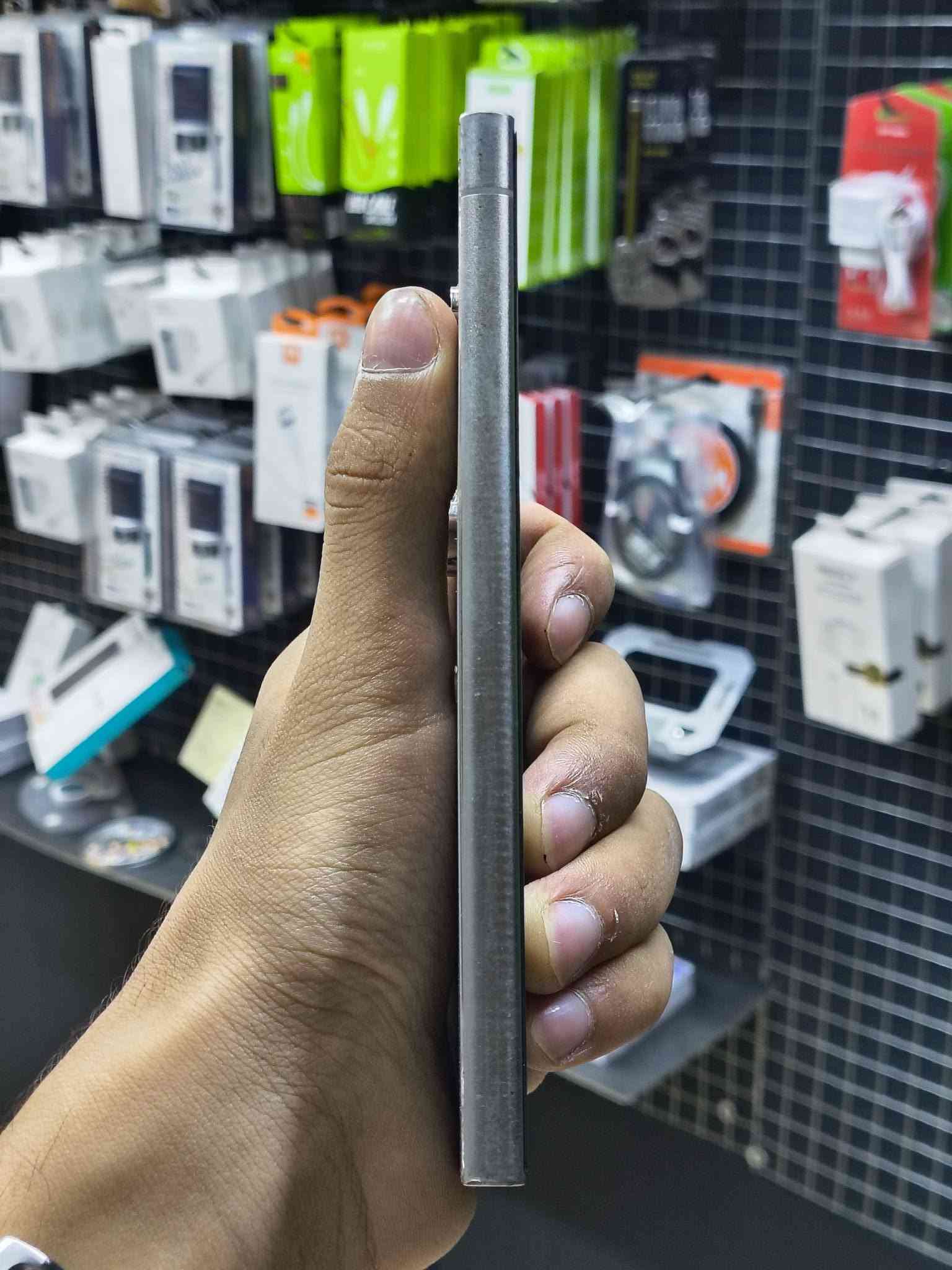 جالاكسي S24 Ultra • ٢٥٦ جيجا • كسر بالظهر