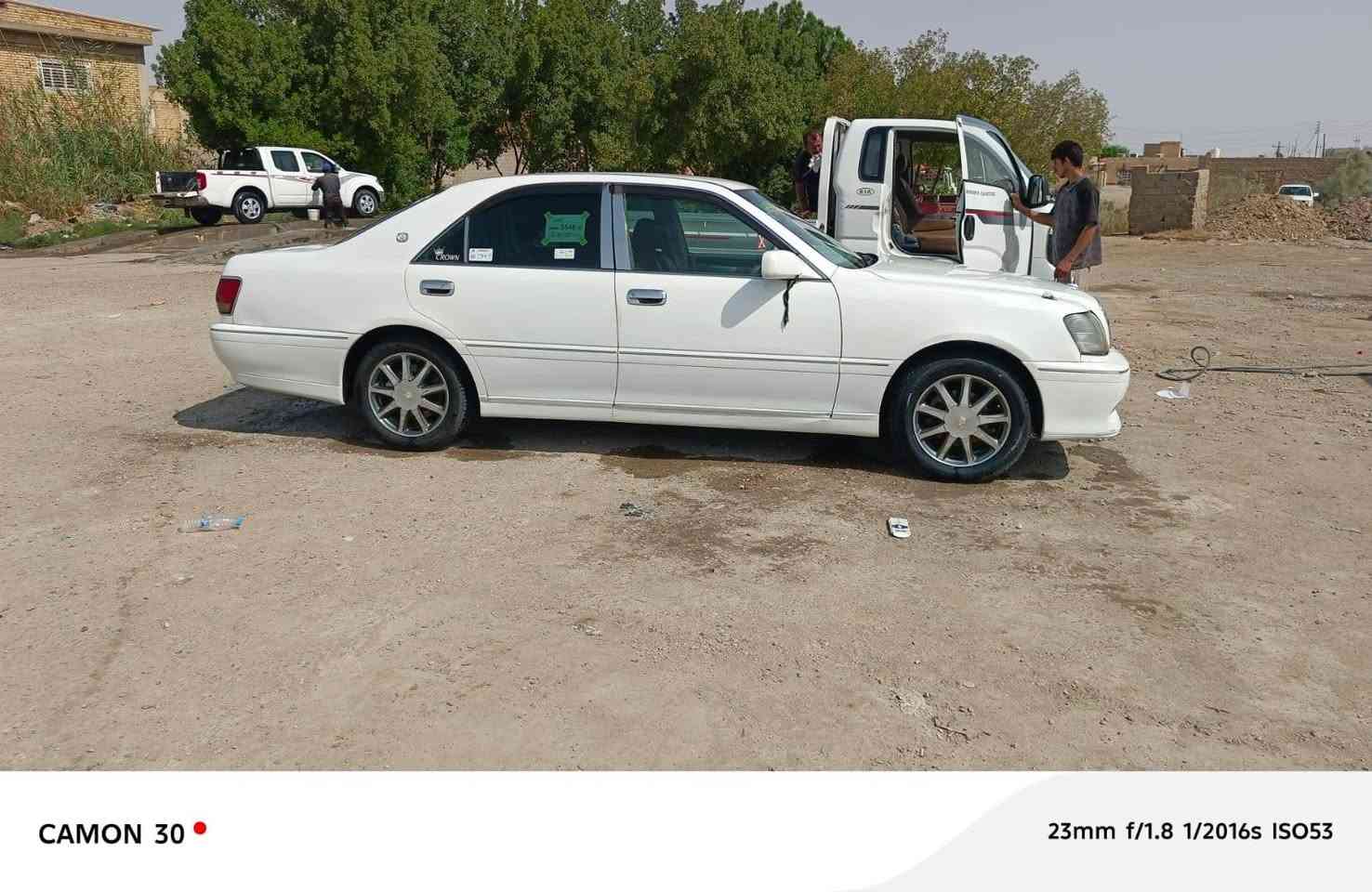 البيع العنوان ميسان  كفاله عامه  تحويل ثاني يوم تحول بسمك
السعر ١٢٠ بيها مجال رقم تلفون ***********

نص مكتوب في الصور:
- CAMON 30 • 23mm f/1.8 1/1435s ISO51
- CAMON 30 23mm f/1.8 1/2016s ISO53
- CAMON 30 23mm f/1.8 1/1745s ISO52
- CAMON 30  23mm f/1.8 1/142s ISO50