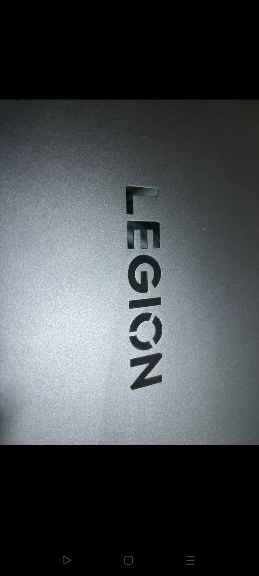 للبيع وحش القيمنق والرندرة الخارق (Lenovo Legion) - كسر لزيرو جهاز اوبن بوكس  بحالة الوكالة تماماً نضافه 100% ⚡

الجهاز جديد ونظيف جداً جداً، خالي من أي شخط أو خدش، وبعده بضمانه الكامل متبقي بل ضمان 8 أشهر 

 والكرتونة والملحقات الأصلية كلها موجودة. (سبب البيع: محتاج قسط جامعه).

المواصفات العالية جداً:• المعالج: Intel Core i9-14900HX (أقوى معالج للرندرة والألعاب الجيل 14)•

 كارت الشاشة: NVIDIA RTX 5070 8GB (تشغيل أحدث الألعاب بأعلى دقة)• 

الرام: 32GB DDR5•

 الهارد: 1TB SSD NVMe الخارق بسعته وسرعته•
 البطاريه : 100% يعني غير مستخدم
 الشاشة: 15.1 إنش WQXGA OLED 2K (ألوان حقيقية مخصصة للمصممين والمونتاج)•

 النظام: Windows 11 الأصلي
السعر: 2,900,000 دينار عراقي (وبيه مجال بسيط جداً للشراي الجاد والفوري).المكان: بغداد عامريه (متواجد للتوصيل أو المقابلة للمعاينة والفحص). للتواصل خاص هذا رقمي ***********
