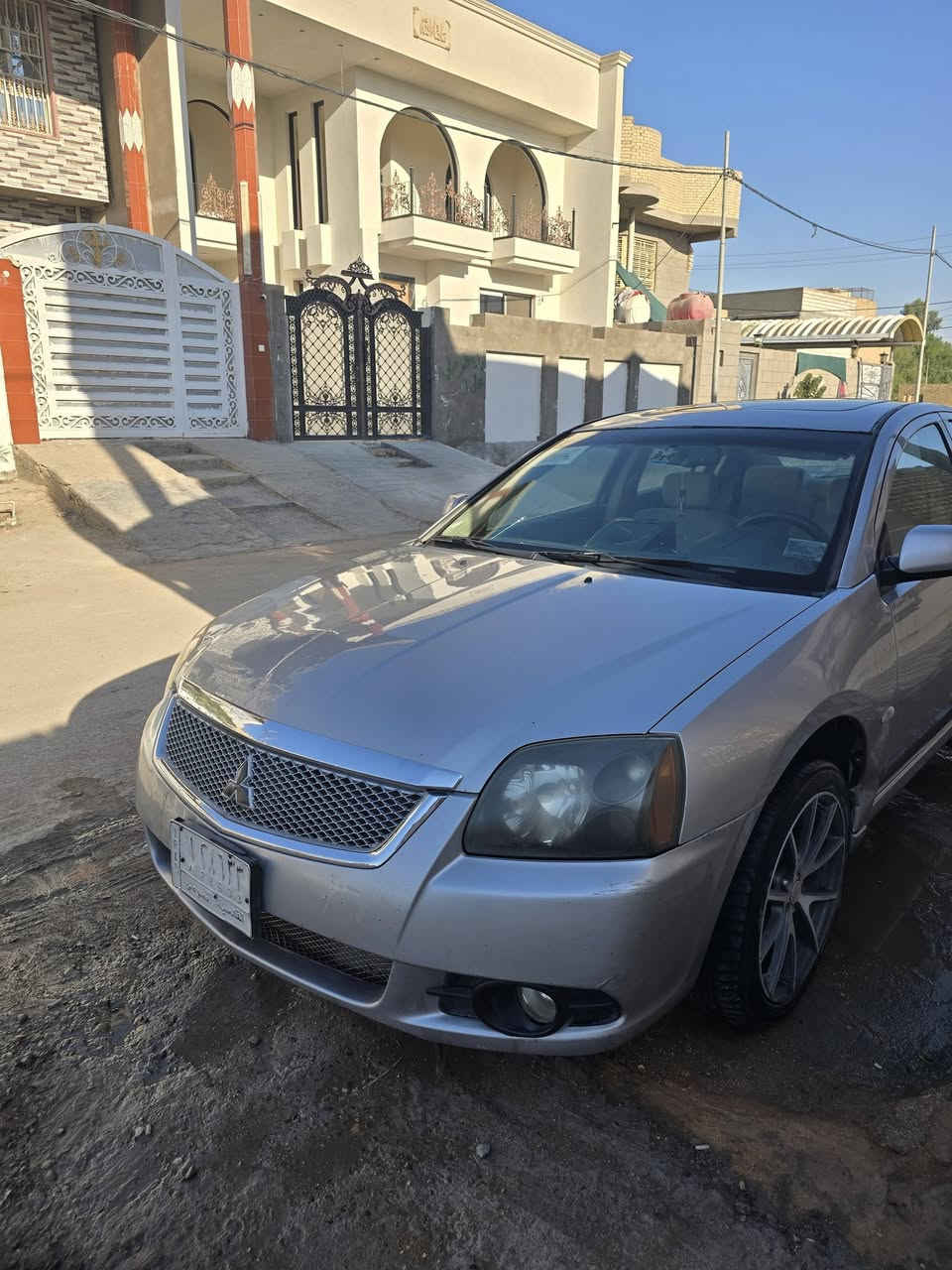 سلام عليكم ..
للبيع حرة سنوية ساقطة ٢٠٢٥ 
موديل ٢٠١١ بيها الضربه الموضحة بالصور وبيها خياسات بسيطة وبنيد بيه بارد خفيف والباقي مكفول العنوان ديوانيه 
***********
