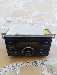 مسجل نيسان فيرسا • اصلي • شاشة شغالة