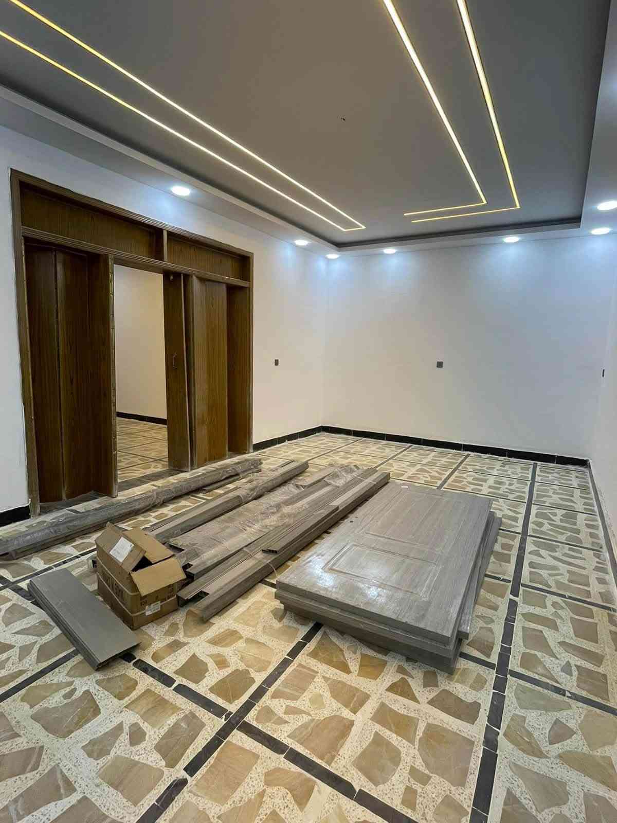 دار اللبيع حي الخضراء 
مساحه 247 م 
شارع20 
بناء 2013محدث 26
بناء كله طابوك 
5 غرف نوم 
صاله ستقبال 
مطبخ 
شي كلش حلو 
ومكان موميز
وربي يرزق كلمن ماعنده بيت وبارك برزقكم 
تفاصيل داخل لصور 
***********
