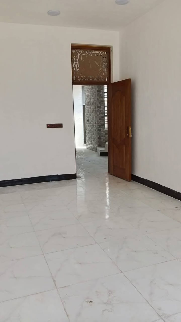 مشتمل طابقين للبيع طابو صرف مساحه ١٢٠م شارع عريض عنوان حي العسكري شارع 80 مقابل مول زيد السعر 145و قابل للتفاوض
***********
***********
مشتمل طابقين للبيع طابو صرف مساحه ١٢٠م شارع عريض عنوان حي العسكري شارع 80 مقابل مول زيد السعر 145و قابل للتفاوض
