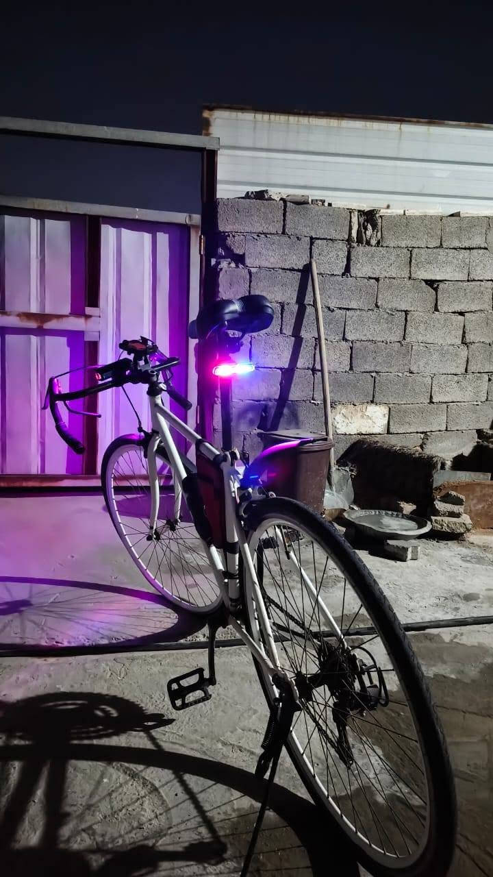 من رخصة الادمن

🔥 للبيع بايسكل C700 — جديد بالة 🚲

🤍 اللون: أبيض
⚙️ عدد السرعات: 7 سرعات
🛞 مقاس الإطارات: 26
💡 إشارة خلفية متغيرة الأوضاع
🌈 مازد أمامي متغير الألوان

✨ الحالة: جديد بالة، نظيف وما مستخدم إلا قليل/للتجربة [إذا كان هذا دقيقًا]، وجاهز للركوب.

🔥 شكله أنيق ورياضي، ومجهز بإضاءة أمامية وخلفية مميزة.

📍 الموقع: [بغداد البياع]
📩 للجادين مراسلة خاص
او واتساب***********

نقص جوب امامي فقط
