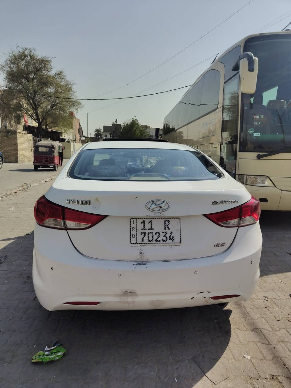 السلام عليكم
النترا خليجيه مكفوله من الصبغ
سياره ماشيه ٦٠الف فول مواصفات
سياره على وضع الشركه 
السعر المطلوب١٢٠بيها مجال بسيط
العنوان بغداد الجديده شارع المسبح
رقم الهاتف ***********
