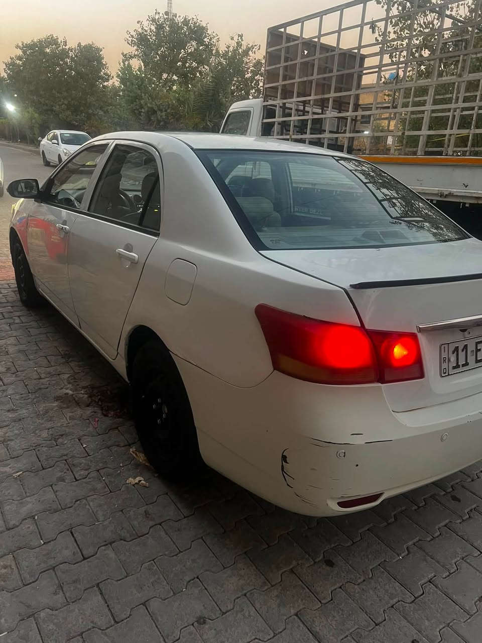 السلام عليكم
BYD g3 موديل 2013  
رقم بغداد وباسمي تحويل ثاني يوم 
للبيع سيارة بي واي دي محور كير ومكينة نحلة 1800
كهربائيات جميعها شغالة 
فتحة سقف 
جام كهربائي 
ترحيب بلمري
شاشة داخلية وكامرة دوارة 
تبريدها شغال وكمبريسر ياباني نحلة ميكانيك يعني انسة تبوخ عندك
للبيع فقط للبيع فقط
سعرها 58 وبيها مجال للشراي 
للتواصل متواجد فيس 
رقم الموبايل ***********
