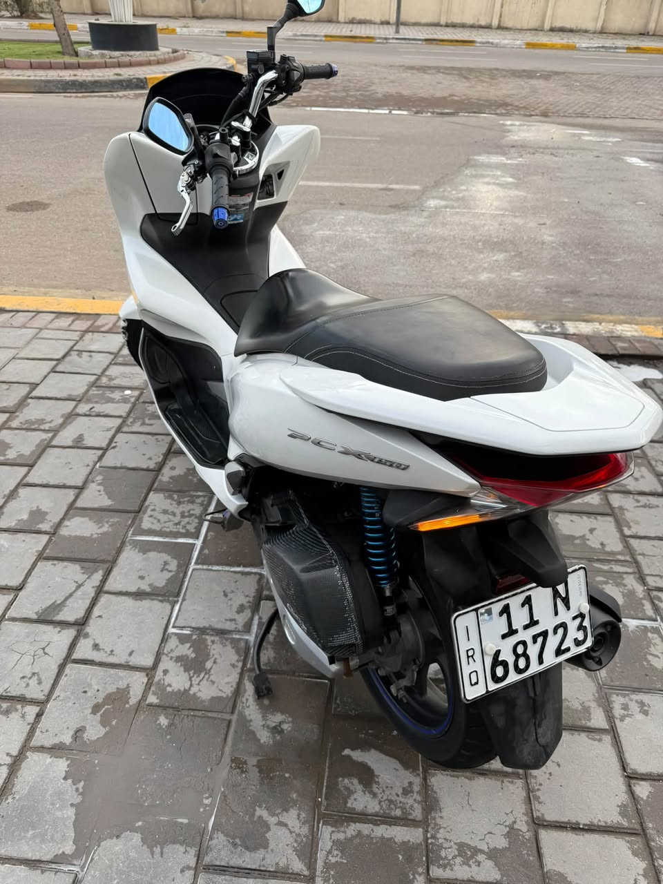 معرض الواثق لتجارة الدراجات النارية 
متوفر هوندا Pcx الجيل الثالث محرك 150 
فول مواصفات الدراجة 
محرك 150 cc 
بريك ABS 
تدفئة يدات 
بصمتين الدراجة
عداد الممشى 30,000
رقم بغداد الانكليزي هزة وفحص متانة جديد 
جاهزة وكاملة على اخر حباية 
السعر 36 ورقة 
العنوان بغداد شارع فلسطين الضلال 
***********
***********
