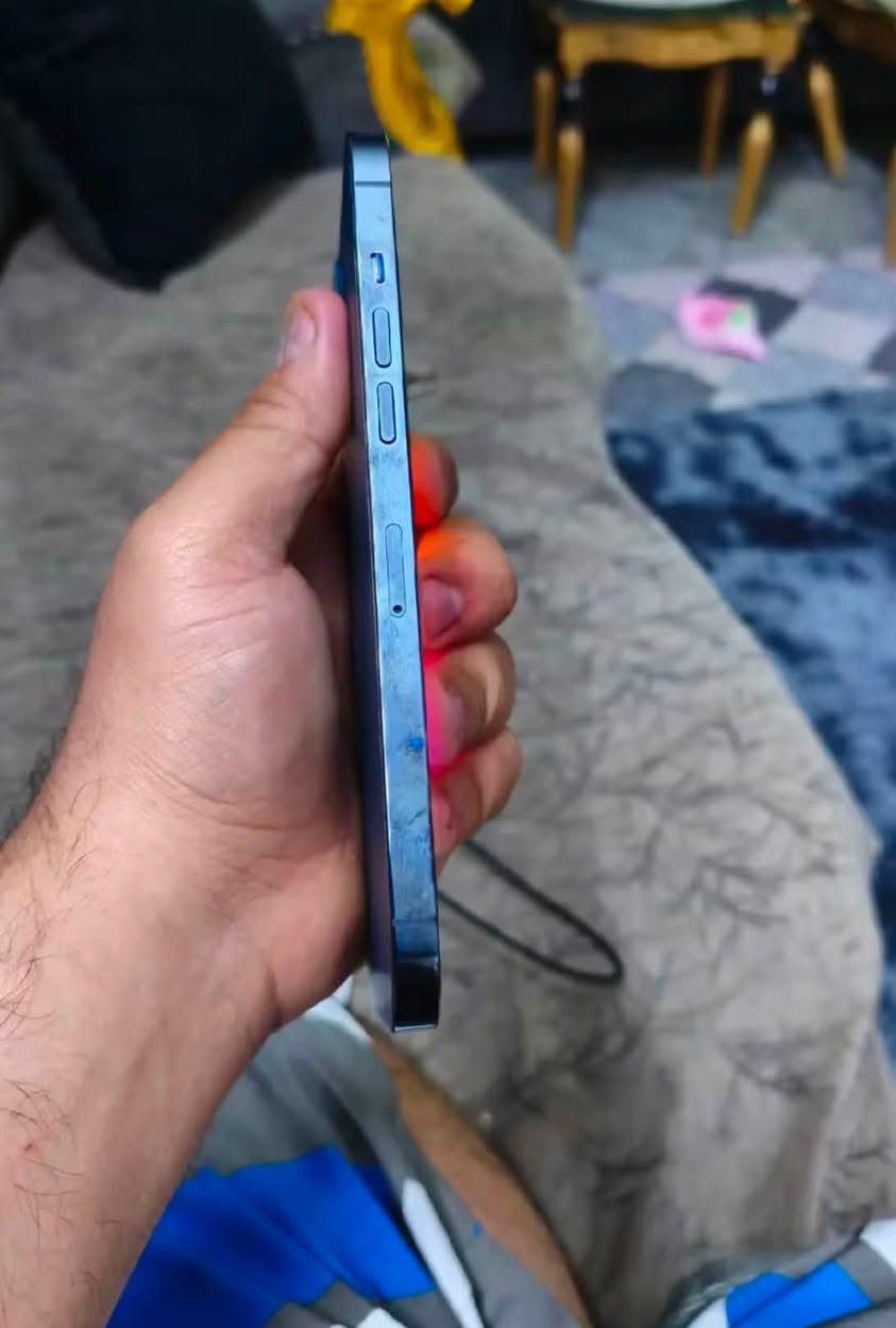١٢برو ماكس لبيع
سعر وتساب ***********
