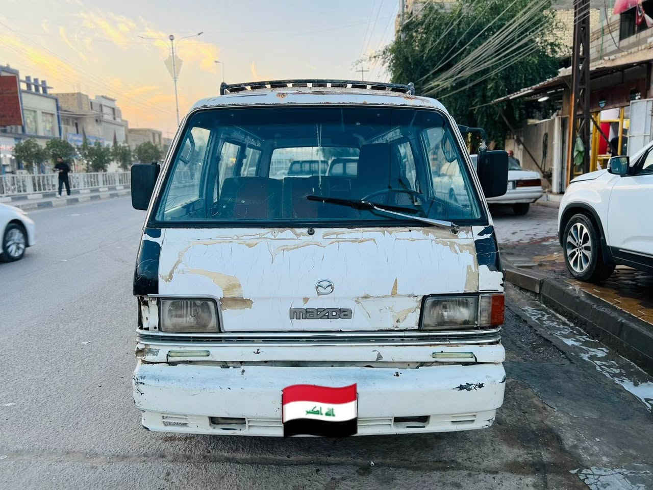 السلام عليكم
مازدا 92 للبيع سيارة رقم بغداد الماني سنوية 25 ب اسمي 

سيارة كاملة من كلشي مكينة ( بستا بيها تنقيص )و كير و اكسن و دواخل نضاف 

مكان سيارة ناصرية , سعر 25 و بيه مجال بسيط 

***********
